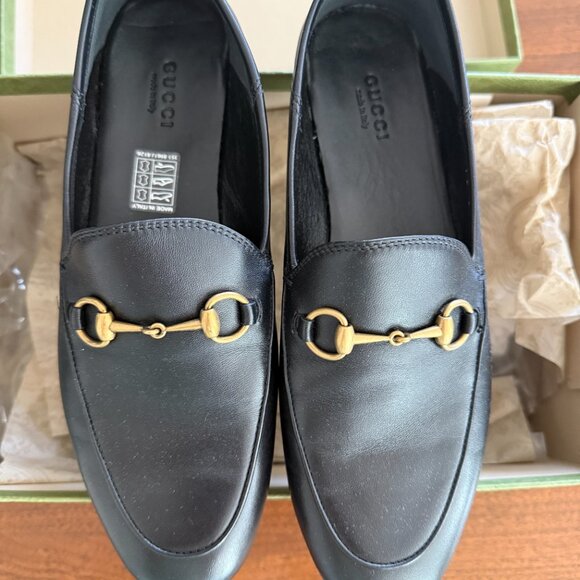 Gucci Shoes - Women's Gucci Jordaan loafer